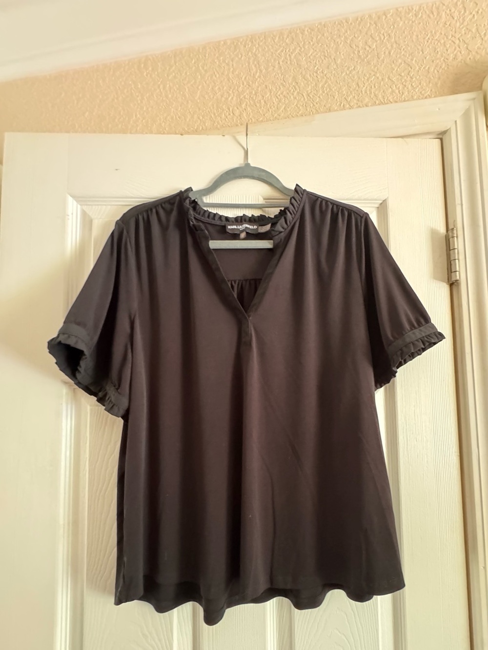 Karl Lagerfeld Black Ruffle-Trim Short Sleeve Blouse
